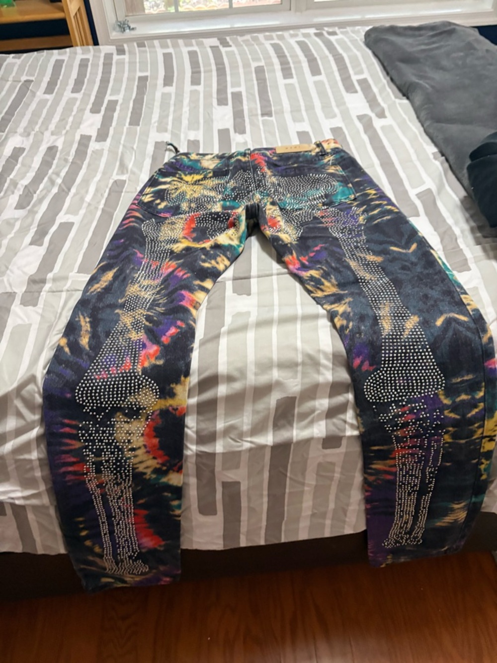 MNML Skeleton Rhinestone Jeans - Picture 2 of 6